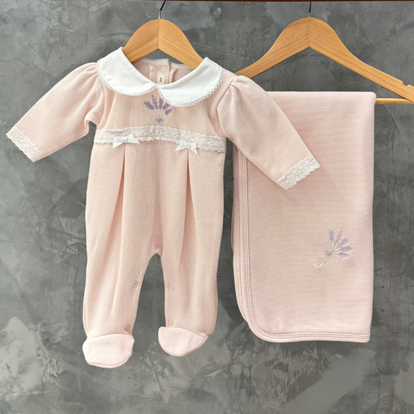 Saída de Maternidade Malha Tricotada Rosa c/ Gola e Bordado